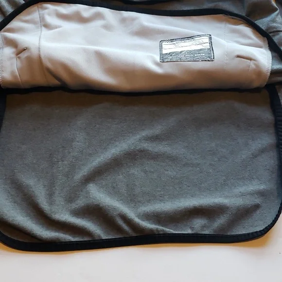 North Face Girl's Long Sleeve Gray Sweatshirt w/Pocket Size M (10/12) - Picture 10 of 13